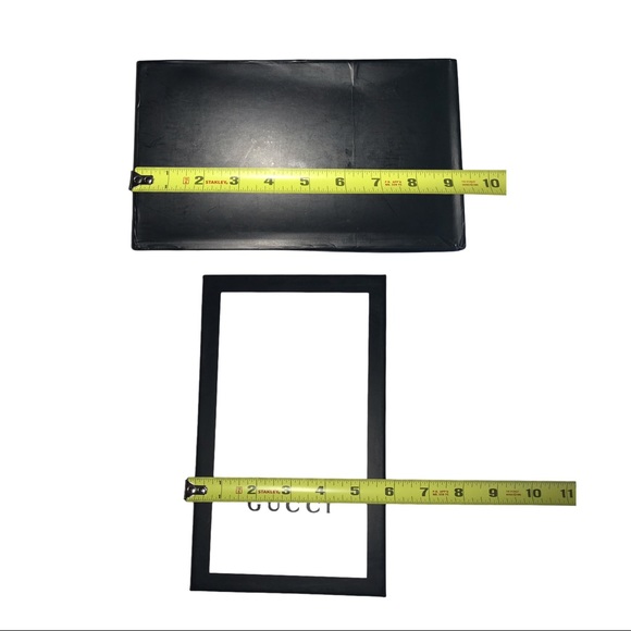 Gucci Box, Dust Bag, Hangers and Pouch Bag - Picture 5 of 6